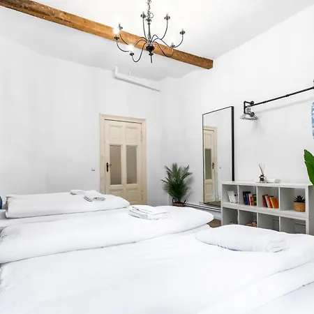 Apartment Goerlitzer Park - Sauna, Zentral, 100Qm