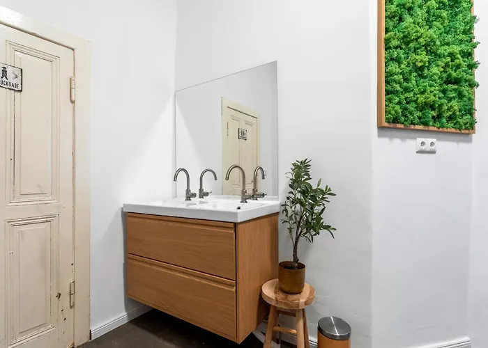 Goerlitzer Park - Sauna, Zentral, 100qm *