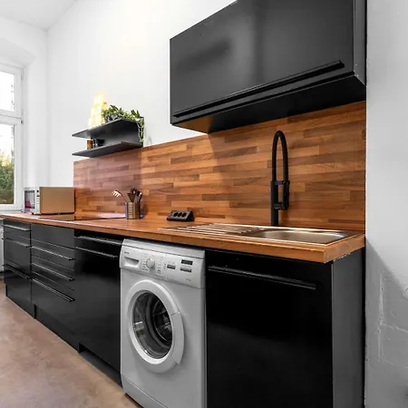 Goerlitzer Park - Sauna, Zentral, 100qm