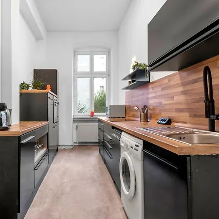 Staywell Kreuzberg Mit Sauna, Zentral, 100qm Apartment