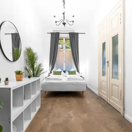 Goerlitzer Park - Sauna, Zentral, 100qm